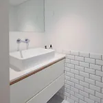 58 House アパート ポルト
